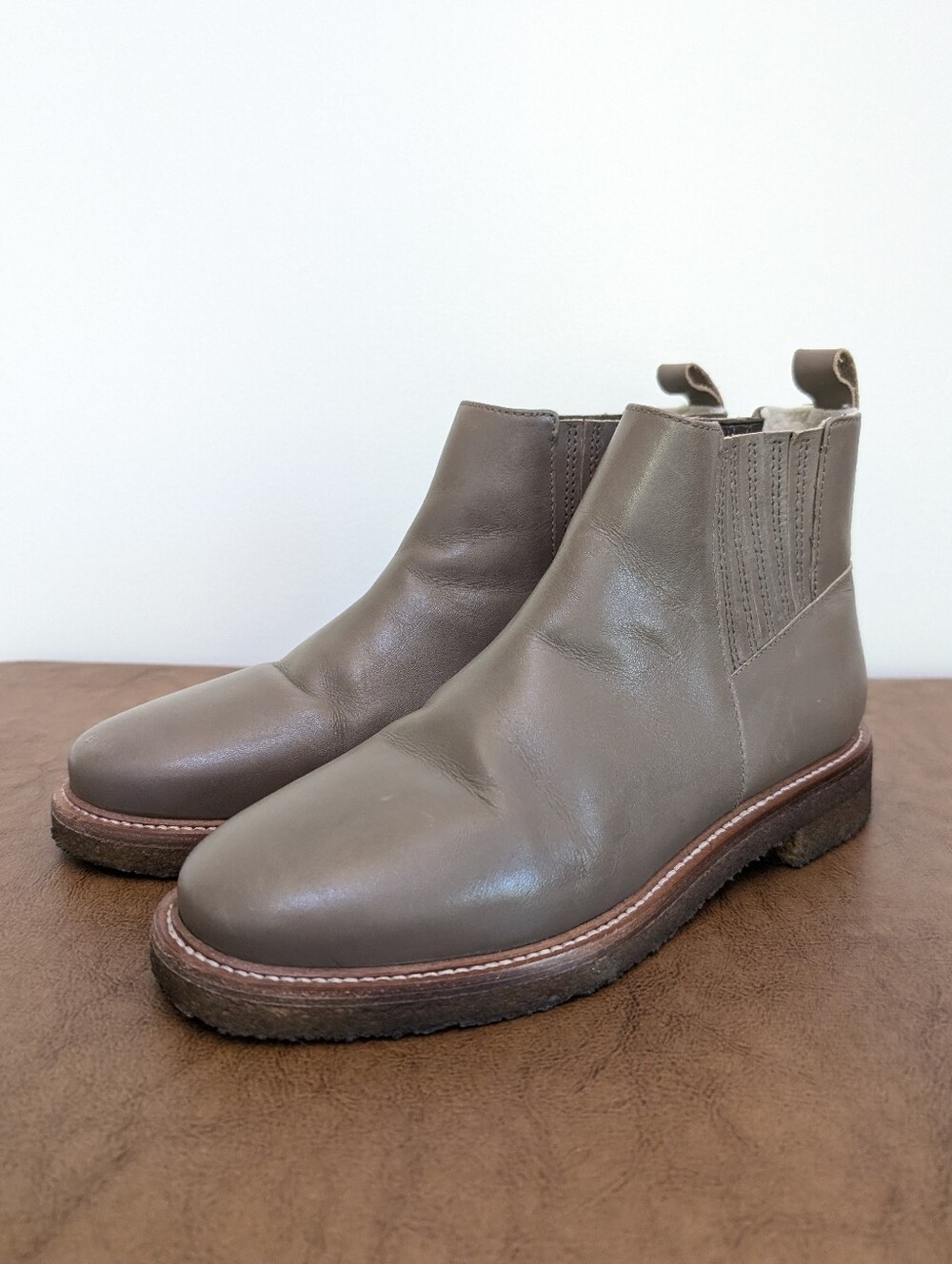 Botkier Chelsea leather & shearling Taupe boots